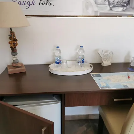 Konukevi D&d Veyra 4*