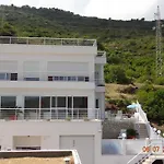 D&d Veyra Πανσιόν 4*