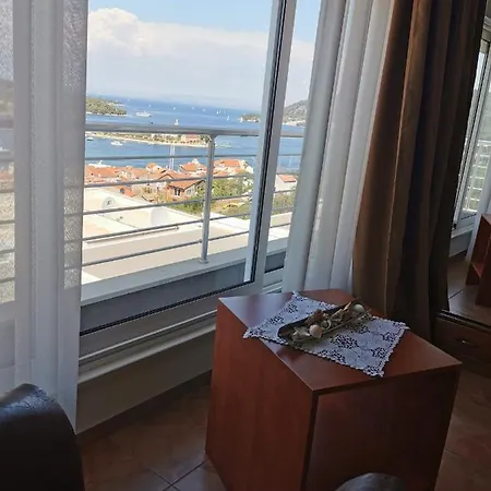 Bellevue Guest house 3*