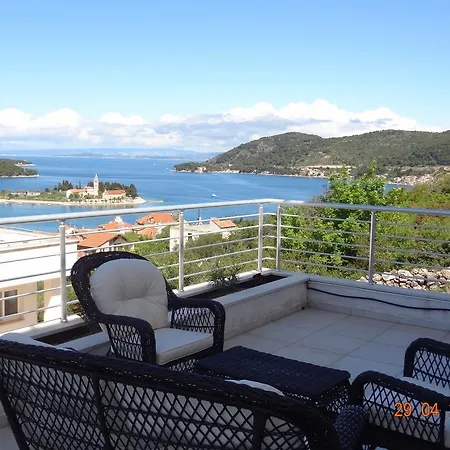 Bellevue Guest house 3*