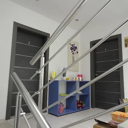 Bellevue Guest house 3*
